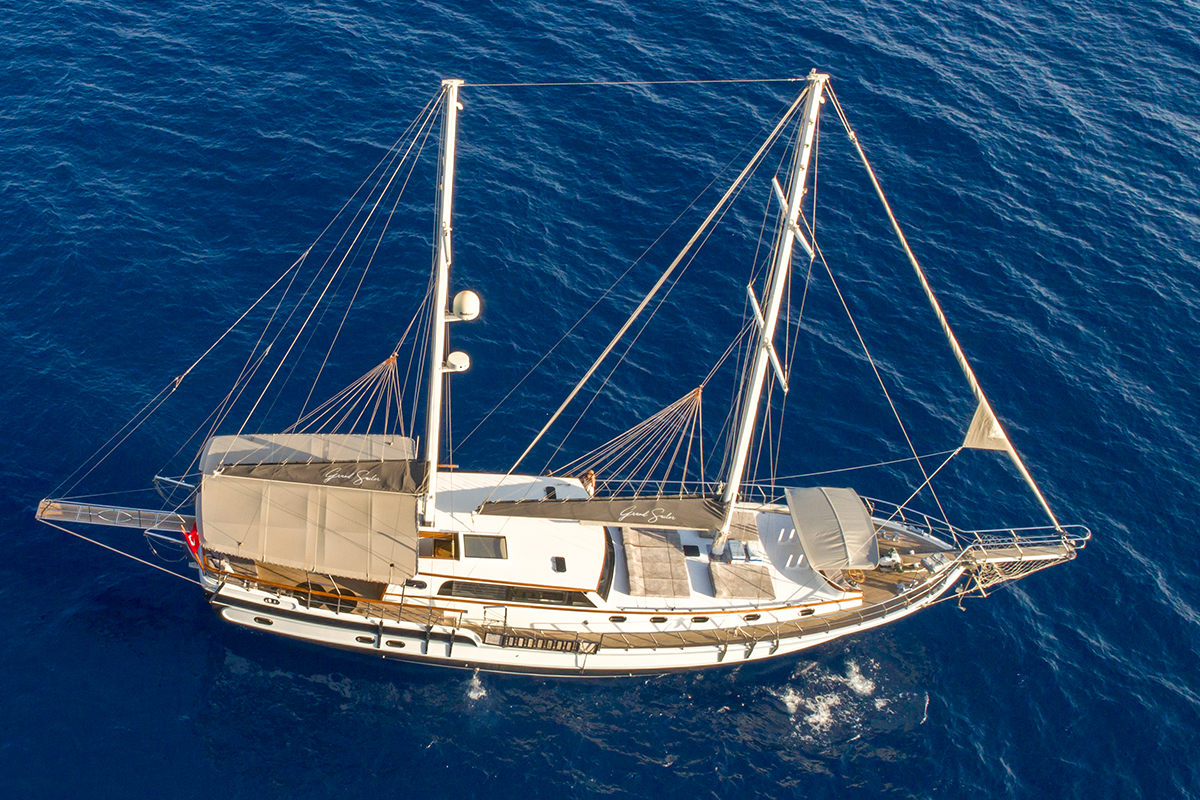 05 Grand Sailor