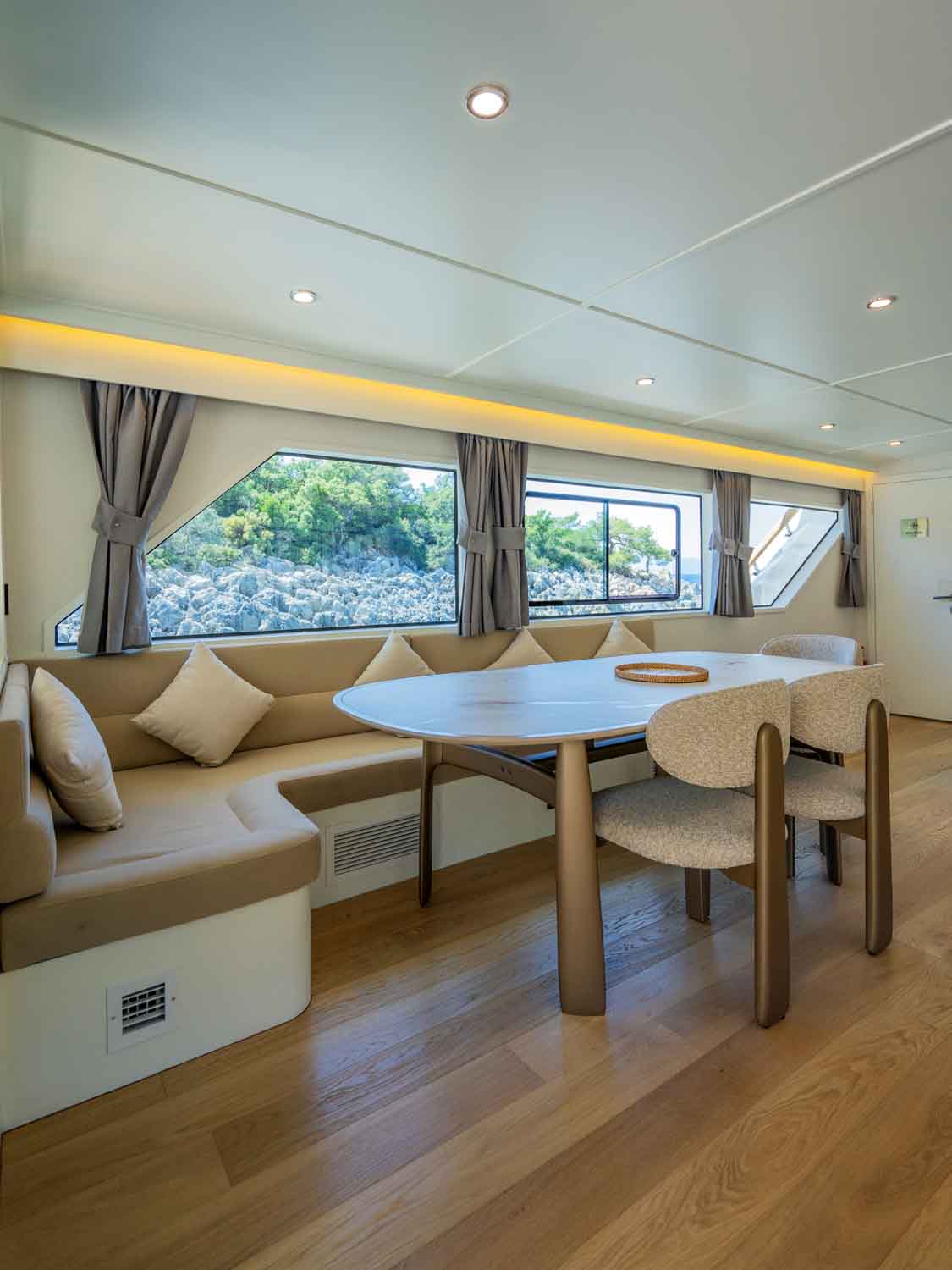 NEO-Interior-029
